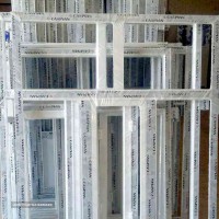 ساخت انواع درب و پنجره آلومینیومی