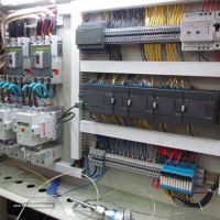 ساخت و تولید انواع تابلوهای برق صنعتی در منطقه صنعتی امیرکبیر