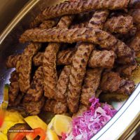 سرو  کباب کوبیده لذیذ در اصفهان