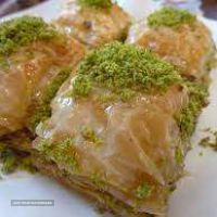 فروش شیرینی باقلوایی در اصفهان