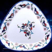 دیس مثلثی سایز بزرگ نقش مرغی چینی در اصفهان