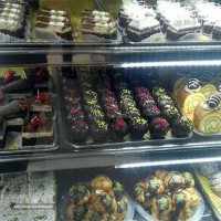 فروش انواع شیرینی تر در اصفهان