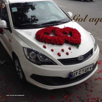 تزئین و گل آرایی ماشین عروس 