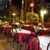 باغ رستوران در خیابان امام خمینی _ خیابان بسیج _ اصفهان