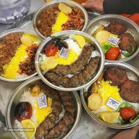 تهیه غذای بابا نادی در خیابان رباط 