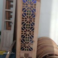 تخفیف ویژه عید ساخت پنجره چوبی با شیشه رنگی بصورت سنتی در اصفهان 