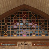 ساخت  درب  سنتی و پنجره شیشه خورهتل و رستوران  با چوب راش در اصفهان