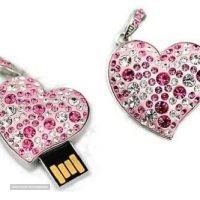 Cle-USB-bijou-collier-pendentif-coeur-swarovski-elements-_1