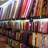 Choosing-Fabric-for-Clothes