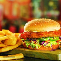 Red-Robin-Gourmet-Burgers-and-Brews-Island-Heat-Crispy-Chicken