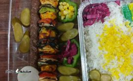 غذای بیرون بر خان بابا در شهر اصفهان ، خیابان حکیم نظامی