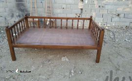 فروش و ساخت تخت سنتی یا نیمکت مدل ثریا در اصفهان خمینی شهر