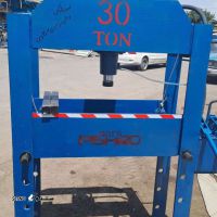 توزيع مكبس هيدروليكي 30 طن وإرساله إلى دول أخرى 