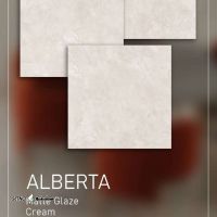 1000313589