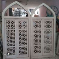 درب سنتی طرح چهار قل با چوب چنار در اصفهان